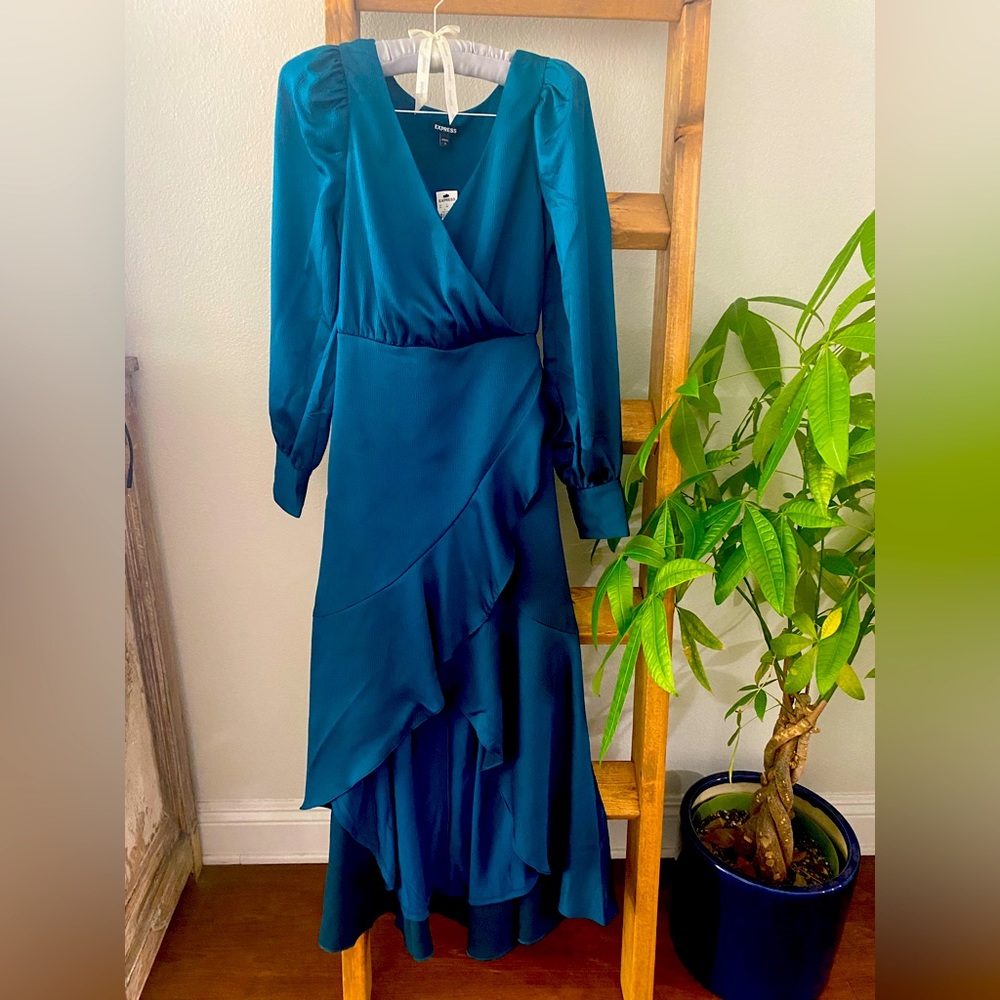 Express High/Low Ruffled Long Sleeve Emerald Green/Blue Dress. Holiday dress!